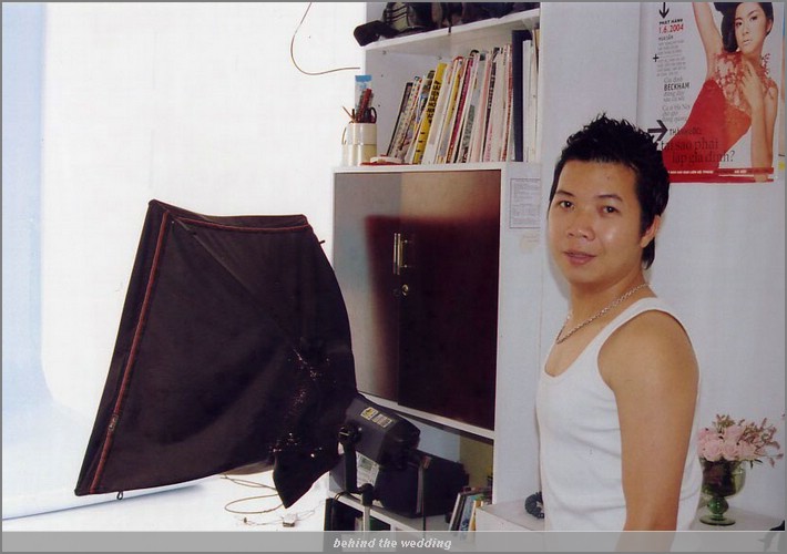 behind25.jpg (70.6 KB)