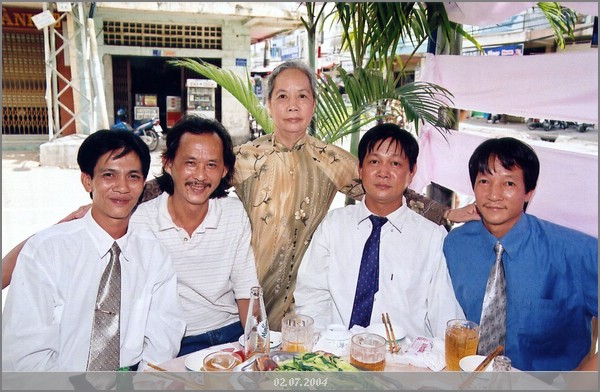 damhoi-80.jpg (88.0 KB)